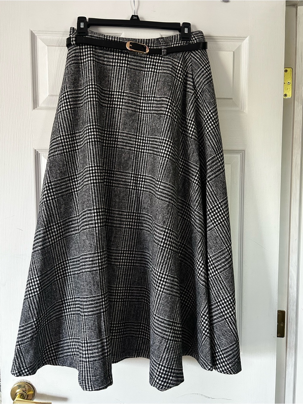 VICI black & white plaid midi skirt, size Medium.